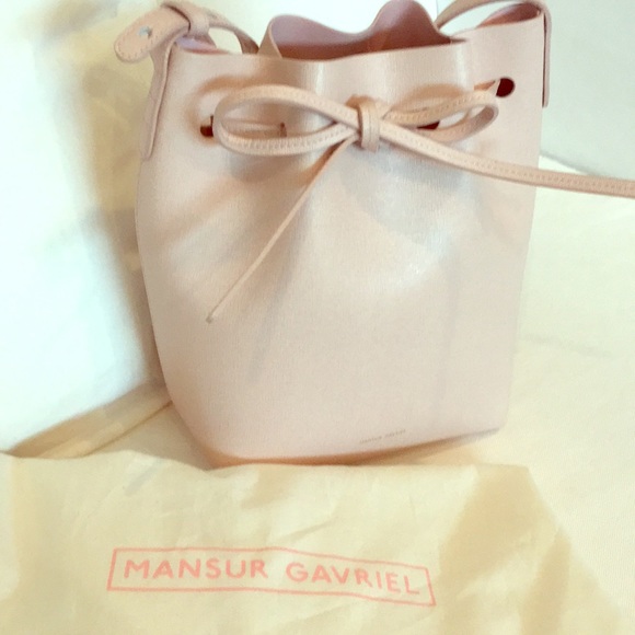 Mansur Gavriel Mini Saffiano Rosa bucket bag - Picture 1 of 8